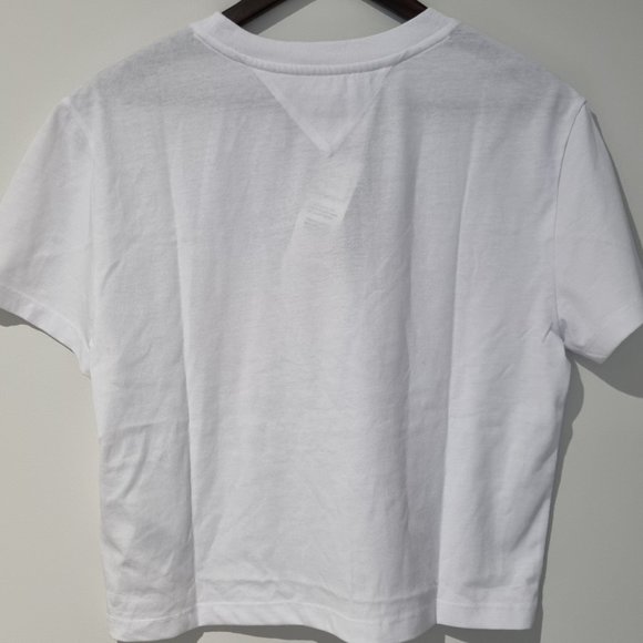 Tommy Hilfiger Tommy Jeans Badge Crew Neck Shirt Women's White Crew Neck Shirt - Picture 7 of 9